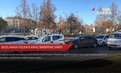 Buzlanan yolda 6 araç birbirine girdi