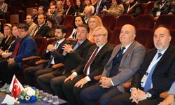 BUÜ'de Türkçenin geleceği konuşuldu