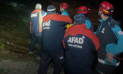 Bursa'da derede can pazarı! 4 kişi botlarla kurtarıldı