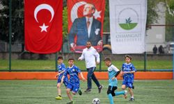 Bursa 'da çocuklar sahada buluştu