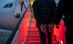 Bakanlık duyurdu: 27’si Kırmızı bültenle aranan 48 suçlu Türkiye’ye getirildi