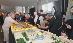 Bursa'da Mukaddes Emanetler Sergisi'ne yoğun ilgi