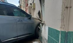 Bursa’da dehşete düşüren kaza: Evin duvarı yerle bir oldu!
