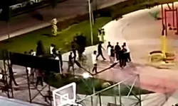 Bursa’da ortalık bir anda karıştı: Tekme ve yumruklar havada uçuştu!