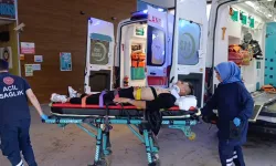 Bursa’da araç bariyerlere girdi! Çok sayıda kişi yaralandı