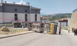 Bursa’da feci kaza: Halk otobüsü kontrolden çıkıp devrildi!