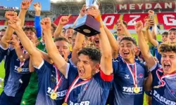 Bursa’nın gururu Orhangazi FK U18 Türkiye şampiyonu