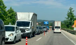 Bursa istikametinde trafik durdu: Sürücüler yolda mahsur kaldı!