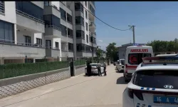 Bursa’da kan donduran cinayet!  Eşini 10 yaşındaki çocuğunun yanında bıçaklayarak öldürdü