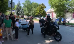 Bursa’da kimliğini unutan öğrenciye polis hızır gibi yetişti
