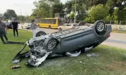 Bursa'da zincirleme kaza sonrası araç böyle savruldu