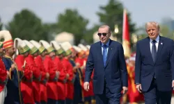 Dünya liderlerini etkileyen tarihi karşılama! Cumhurbaşkanı Erdoğan'dan NATO Zirvesi detayı