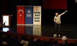 Bursa'da KPSS'ye girecek binlerce adaya büyük destek! Ücretsiz seminer başladı