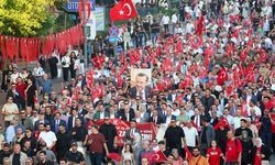 Bursa’da 15 Temmuz coşkusu: Binlerce vatandaş Demokrasi Meydanı’nda buluştu