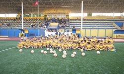 Bursa’da geleceğin futbolcuları sahaya çıktı