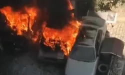 Bursa’da otoparkta patlama sesi! 3 araç alevler içinde kaldı