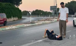 Bursa’da korkutan kaza! Kumla yolunda motosiklet metrelerce savruldu
