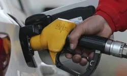 Akaryakıtta yeni zam dalgası: Tabelalar bu gece bir kez daha değişiyor!