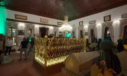 Bursa'da Üflâde Hazretlerinin makamındaki eserler yenilendi