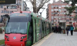 Bursa T1 tramvay hattında yeni dönem! Park yasağı ve korkuluk geliyor