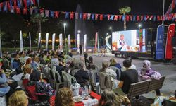 Bursa'da dev ekran kuruldu! Ücretsiz sinema keyfinin adresi belli oldu