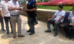 Bursa Yeşil Camii’nde dikkat çeken anlar! Vatandaşlara tek tek anlattılar