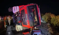 Bursa’da dönüş yolunda korkutan kaza! Arazöz devrildi, 5 yaralı