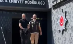 Bursa’da aranan 3 hükümlü yakalandı! Biri çatıdan çatıya atlayınca…