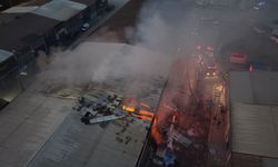 Bursa’da mühürlü boya imalathanesinde patlama! O anlar kamerada