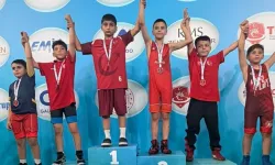 Osmangazi Belediyespor’dan güreşte madalya yağmuru