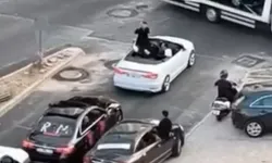 Bursa'da düğün konvoyu trafiği durdurdu! Araçlar yolu böyle kapattı