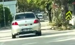 Bursa'da drift yapan sürücü insanları tehlikeye attı