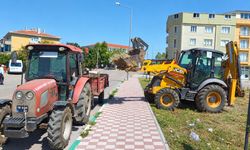 Bursa'da temizlik çalışmaları hız kesmeden devam ediyor