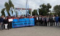 Özdağlı Lojistik önünde işçiler direnişlerine devam ediyorlar