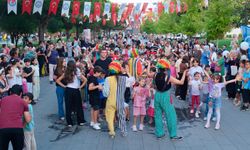 Bursa Yıldırım’da 20 bin çocuğu buluşturan şenlik!