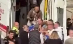 Bursa’da bıçaklı saldırı! Yaralı kadın bankaya sığındı