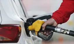 Bursa’da motorine 4,95 TL indirim! Tabelalar gece yarısı değişti