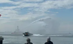 Bursa Gemlik’te bayram heyecanı denize yansıdı