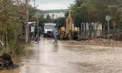 Bursa’da sağanak hayatı felç etti! Ev ve pansiyonları su bastı