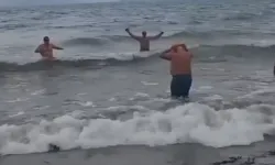 Bursa'da görenleri şaşırtan görüntü! İznik Gölü'nde yaptıkları olay oldu