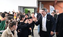 Bursa’da eğitime destek! Oktay Yılmaz’dan öğrencilere önemli mesaj