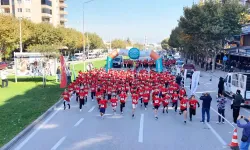 Bursa’da Cumhuriyet coşkusu sokaklara taştı!