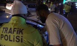 Bursa'da ehliyetini kaybeden kişiyi arkadaşı teselli etti; 'Taksitleri ben ödeyeceğim'