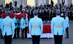 Vefat eden eski bakan Yaşar Okuyan için cenaze töreni düzenlendi