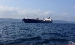 140 bin ton ham petrol taşıyan gemi ile iletişim koptu