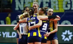 Fenerbahçe Opet CEV Şampiyonlar Ligi'nde çeyrek finale yükseldi