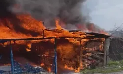 Arnavutköy'de fabrikada yangın
