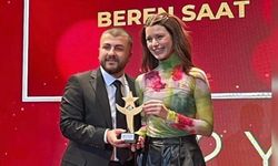 Beren Saat'in özensiz ve rüküş kombini