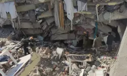 Depremde 96 kişinin öldüğü binanın görevlisi açıkladı