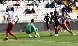 Sivasspor sahasında Rizespor'u mağlup etti